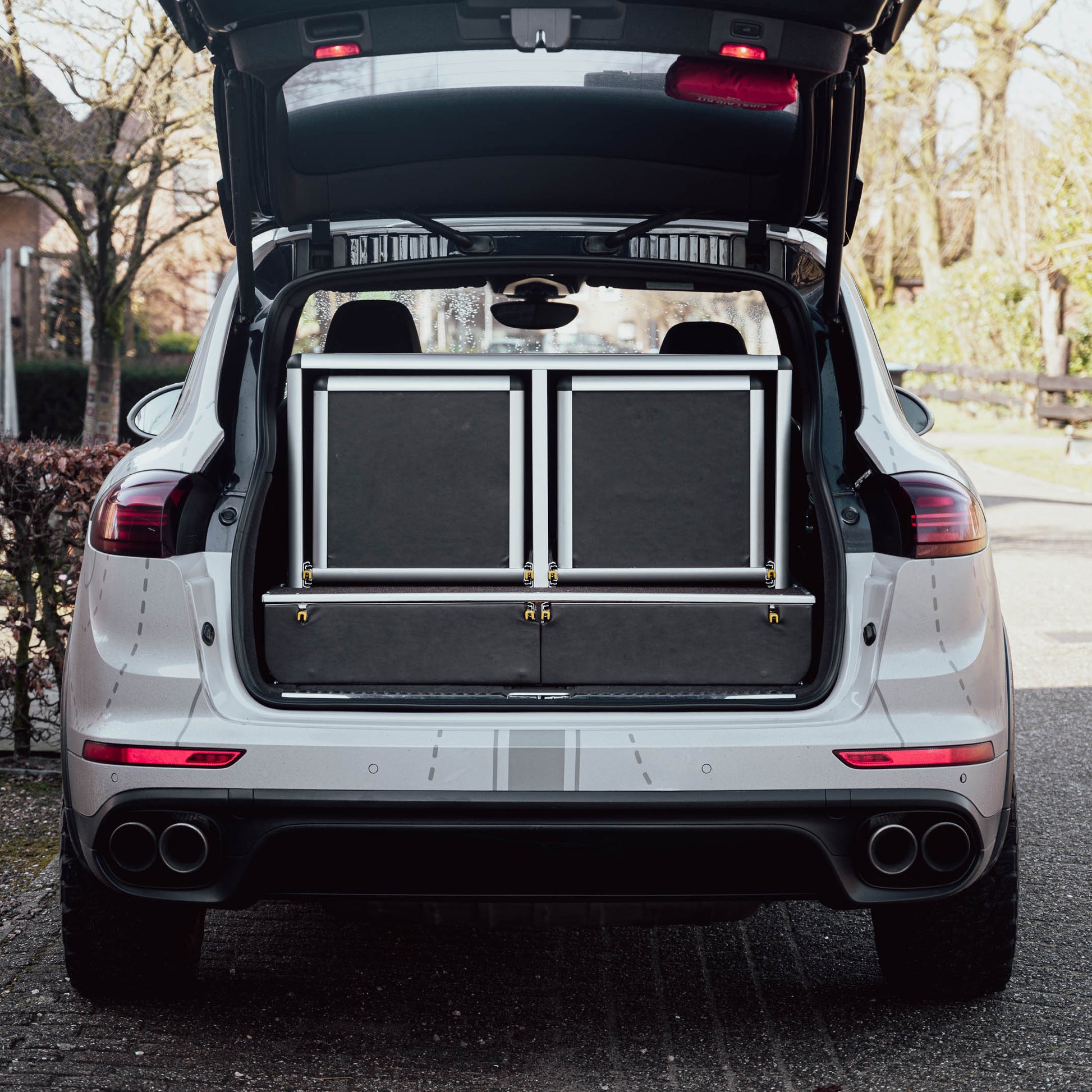 porsche cayenne inbouw platform kamperen camping