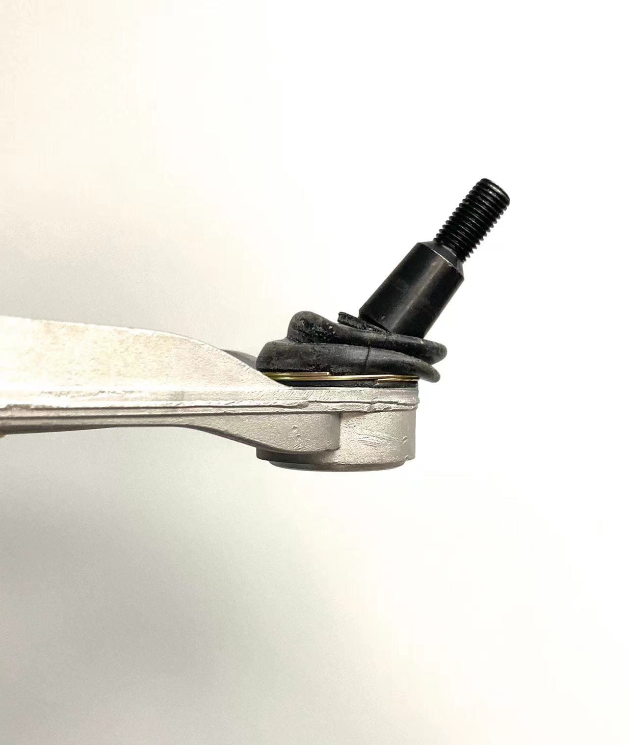 Porsche Cayenne 955/957/958 Adjustable Upper Control Arm