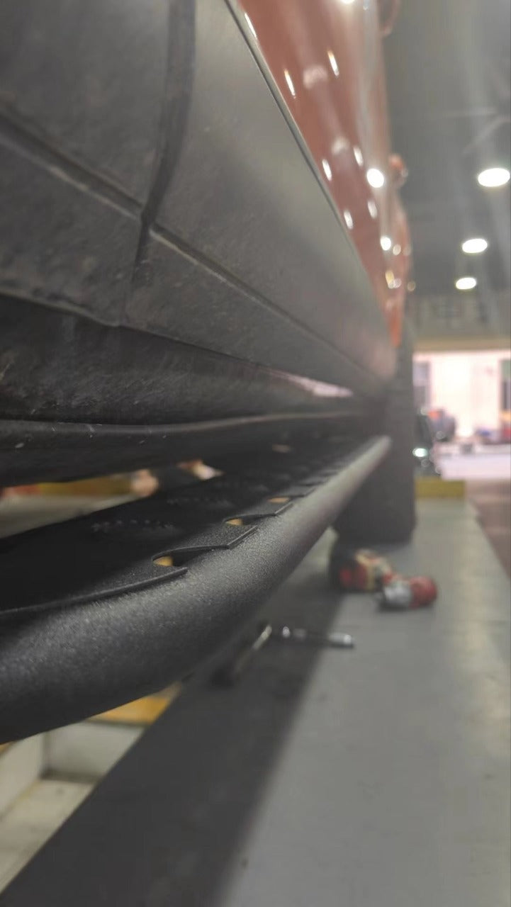 Porsche Cayenne Tubular Rock Sliders