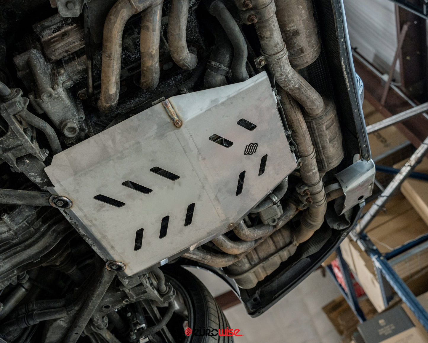 REAR ENGINE SKID PLATE - 996