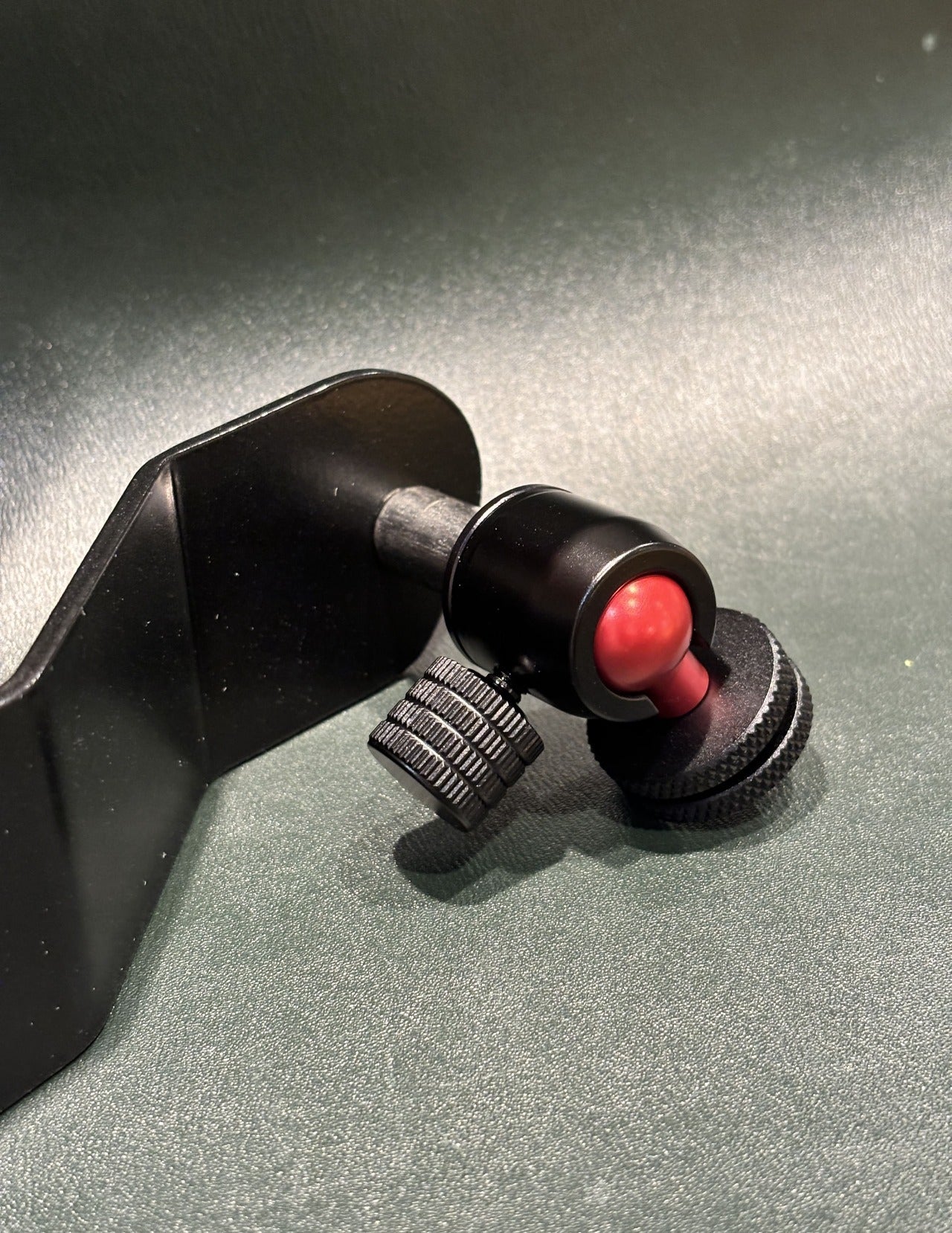 Porsche Cayenne 955/957 License plate bracket