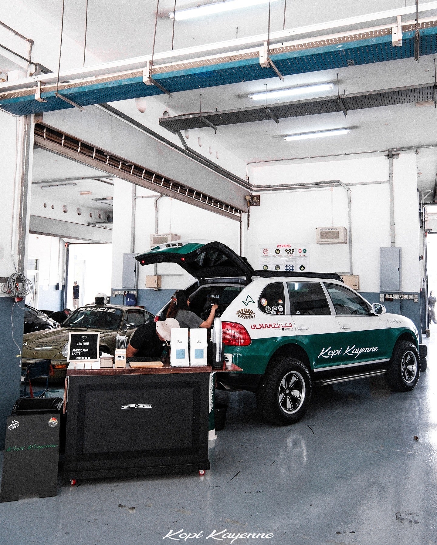 AKI Overland Fuchs Reimagined