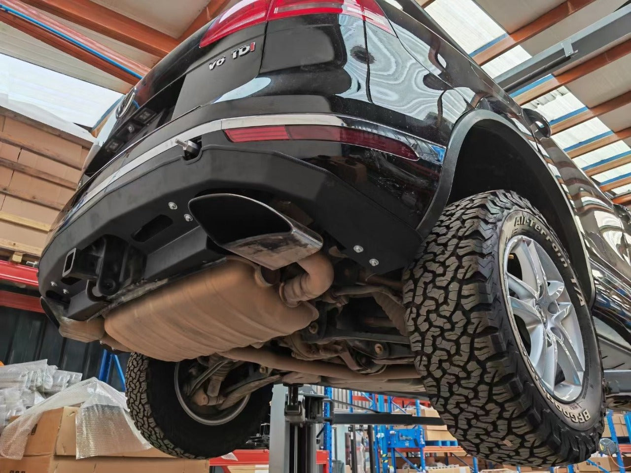 Porsche Cayenne 958 Offroad Spare Tire Swing Out Carrier