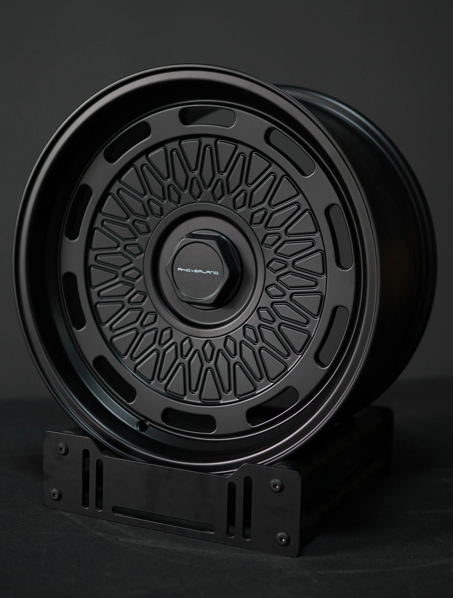 Malla forjada personalizada Aki Overland 04