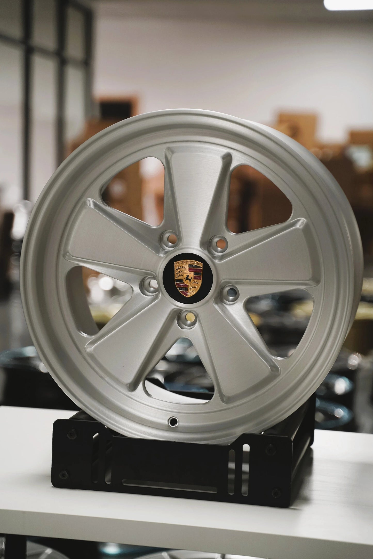 AKI Overland Classic Fuchs