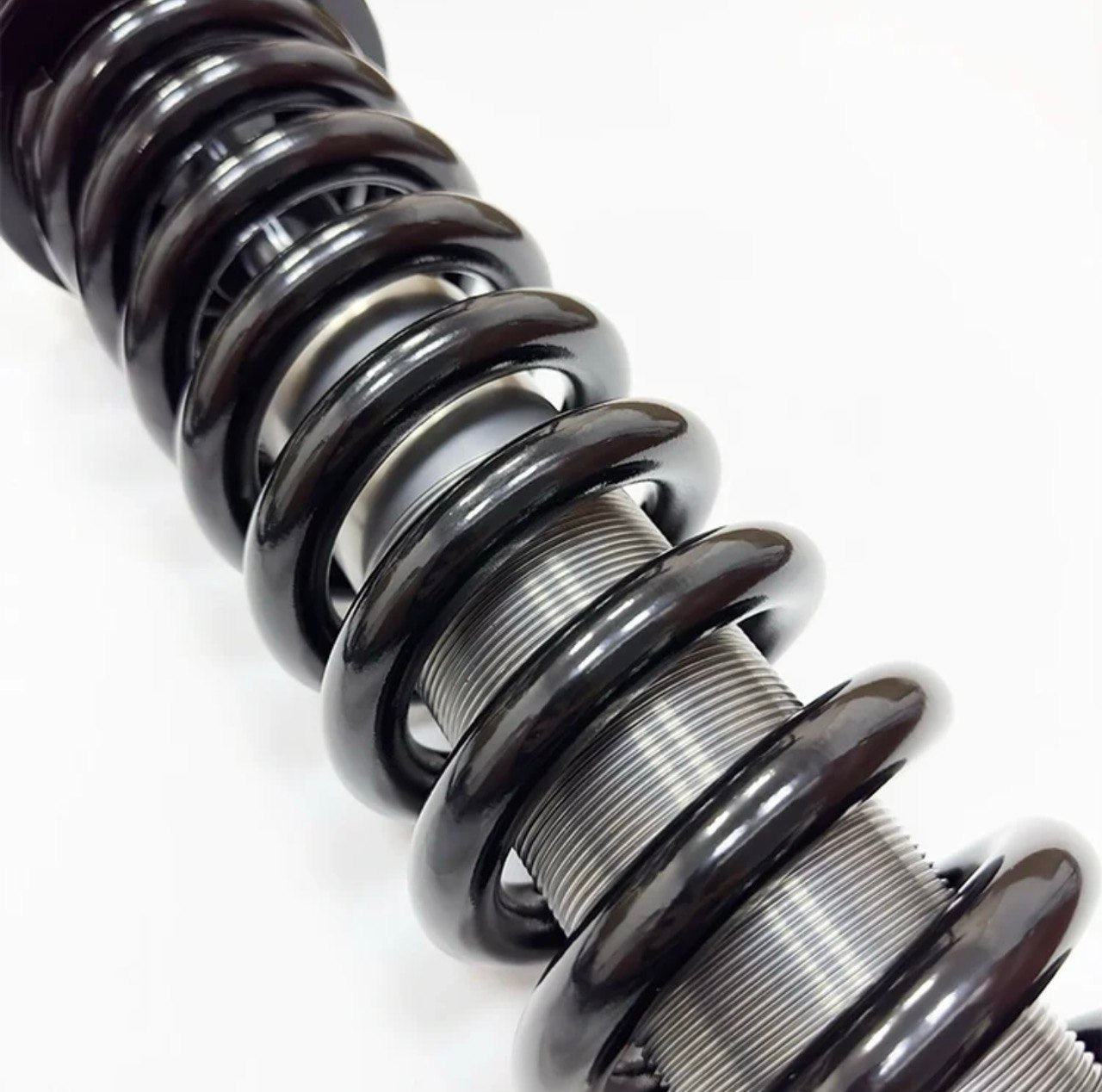 Porsche Cayenne 958 Offroad Coilovers Akioverland Bespoke 2.5 Nitrogen Filled